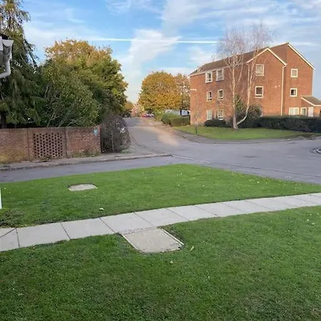 One Bedroom Ground Floor Flat Central Chichester Exterior foto