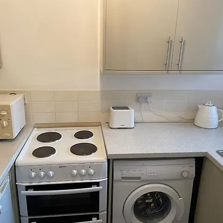 One Bedroom Ground Floor Flat Central Chichester Exterior foto