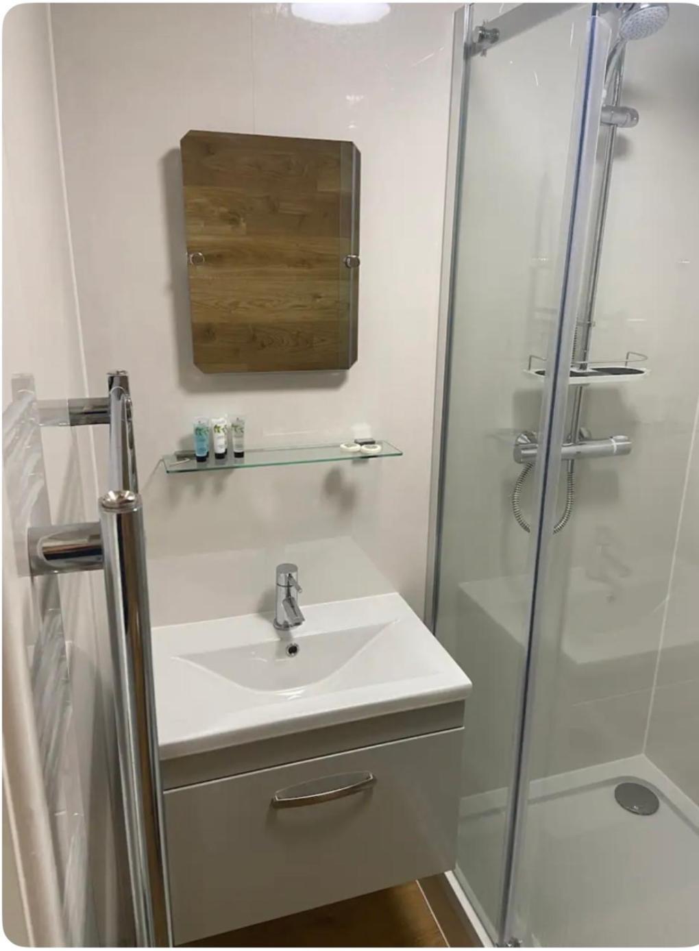 One Bedroom Ground Floor Flat *