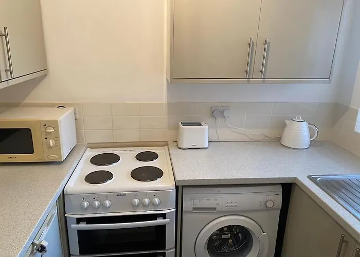 One Bedroom Ground Floor Flat Central Chichester