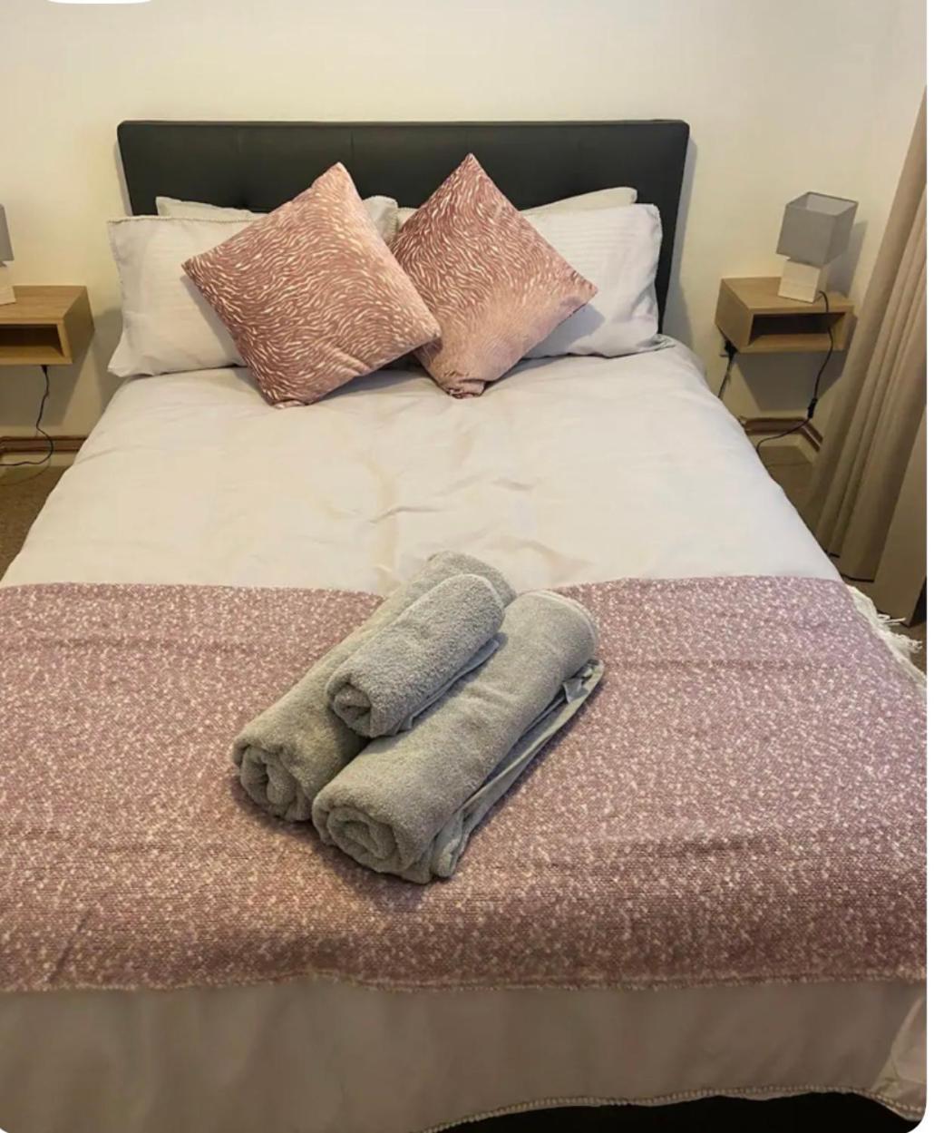 One Bedroom Ground Floor Flat * Chichester