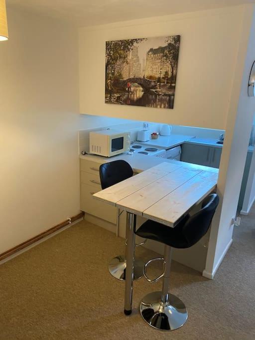 Apartment One Bedroom Ground Floor Flat Chichester